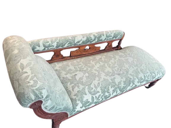 Green velvet chaise longue