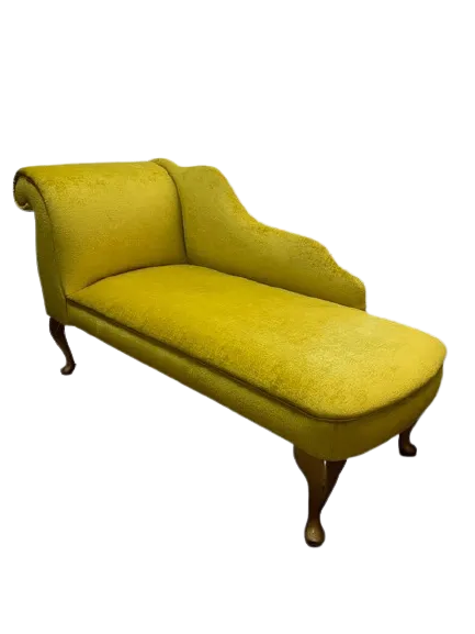 Gold velvet chaise longue