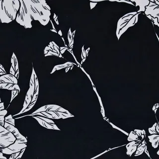 Blanc Noir Peony B swatch