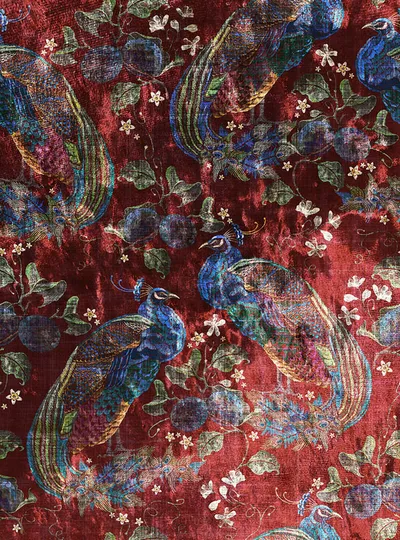 Peacock Opulence Cranberry swatch
