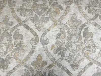 Abbey Wood Medallion Honey swatch