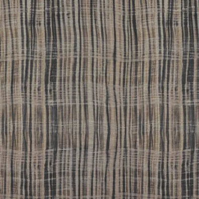 Hana Lava swatch