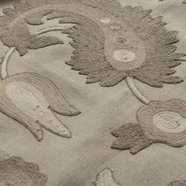 Sarouk Parchment swatch